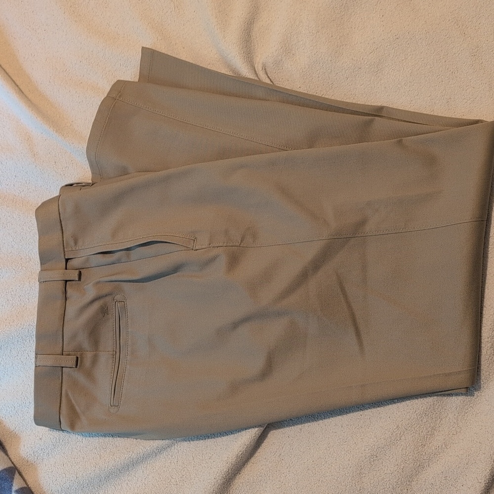 Men’s Haggar H26‎ Premium Comfort Classic Fit Flat Front Dress Pant 32x32
